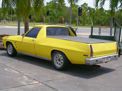 77hx_uterear.jpg